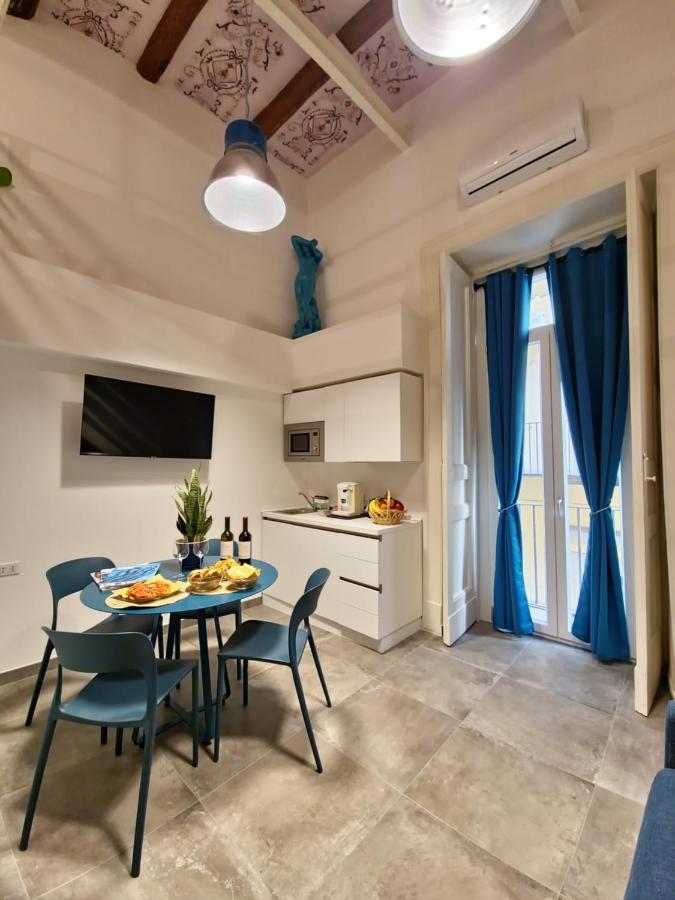 Hotel Borgo Dei Miracoli Neapel Exterior foto